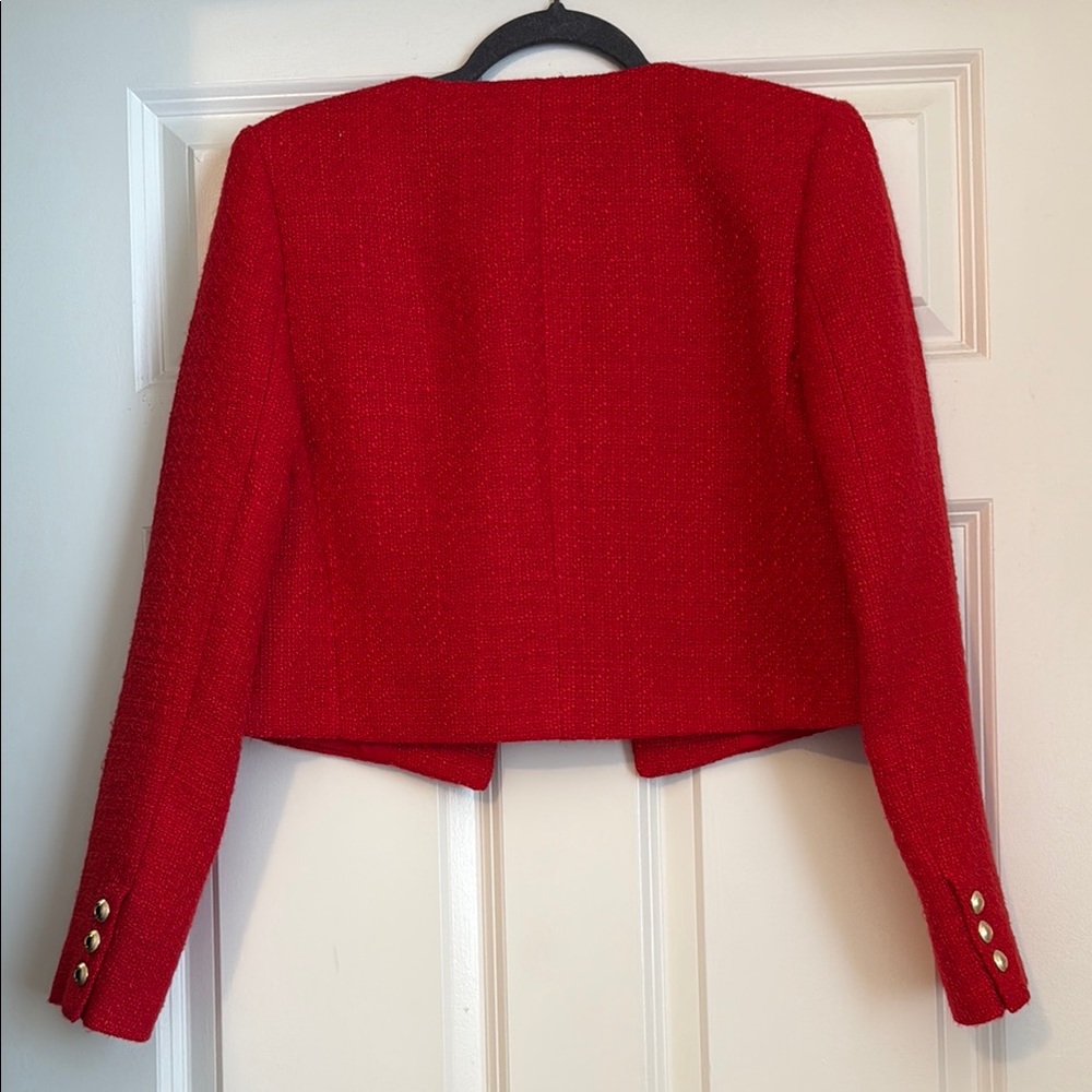 NWOT Tahari Red Cropped Tweed Style Blazer with Gold Buttons - Picture 3 of 8